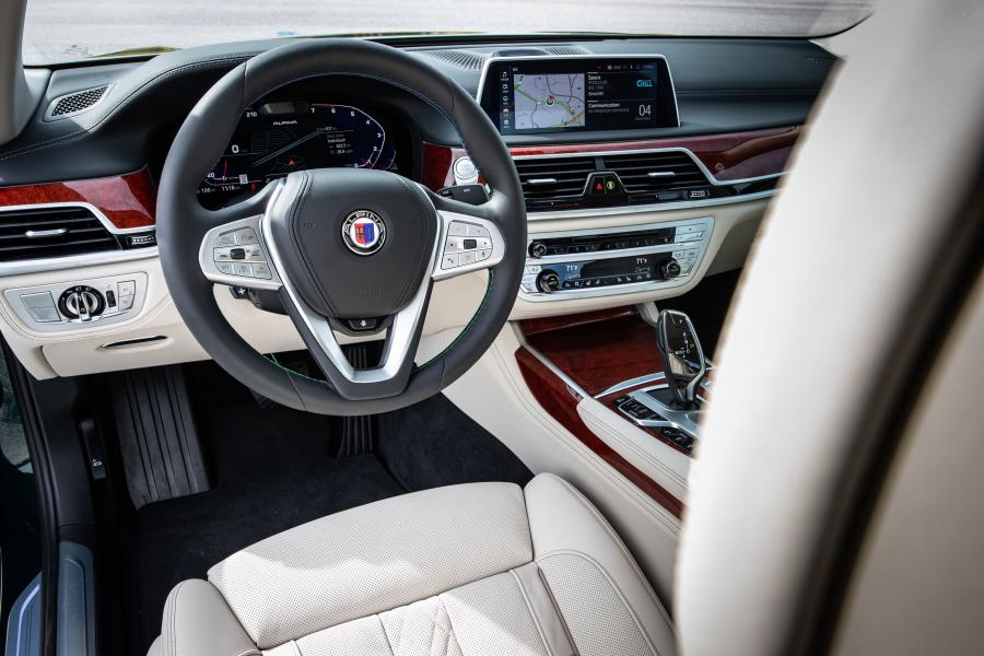 Интерьер Alpina B7 Bi-Turbo (G12) 2019 года  (NA) (фото 24 из 40)